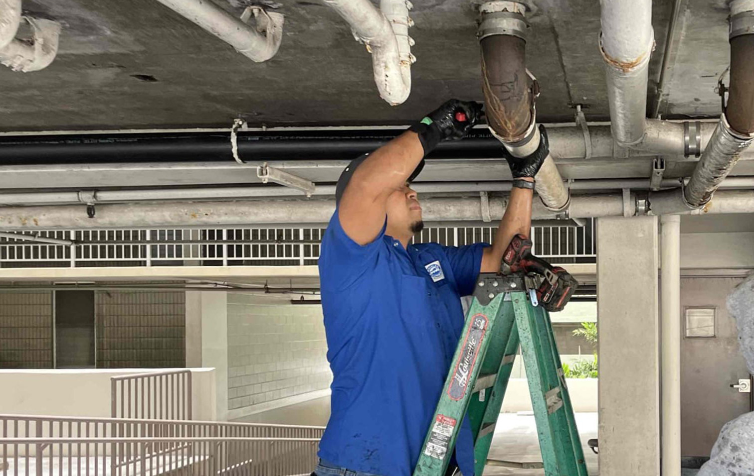 image of gas line service by Waialae Plumbing