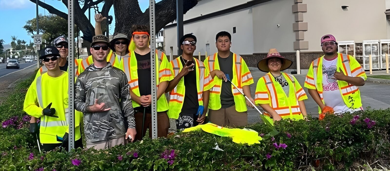 Waialae Plumbing team volunteering in the Honolulu community